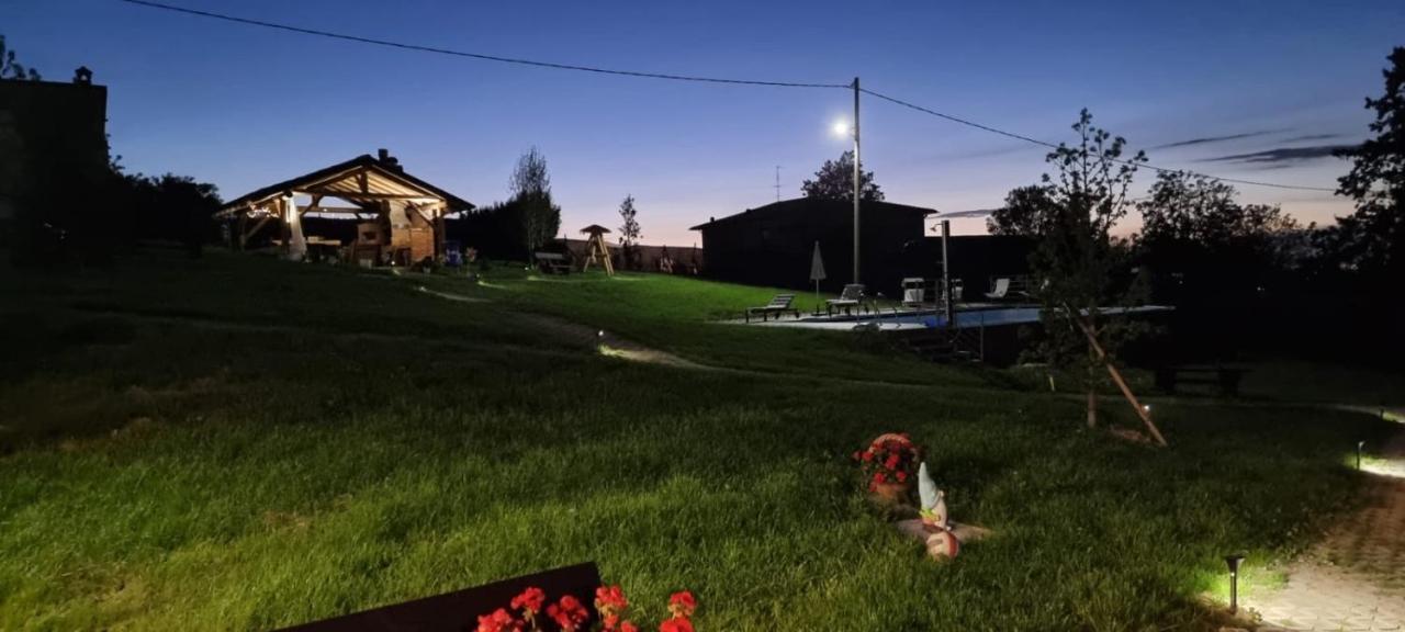 Casa Vacanza Con Piscina,Area Giochi Bambini. Santa Maria della Versa Exteriér fotografie